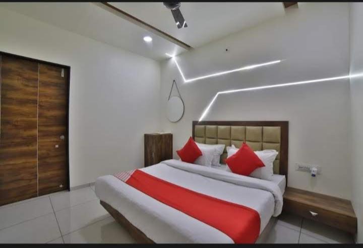 Hotel Kailash Virpur Exterior photo